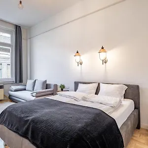  Apartamento Luxurious At Center