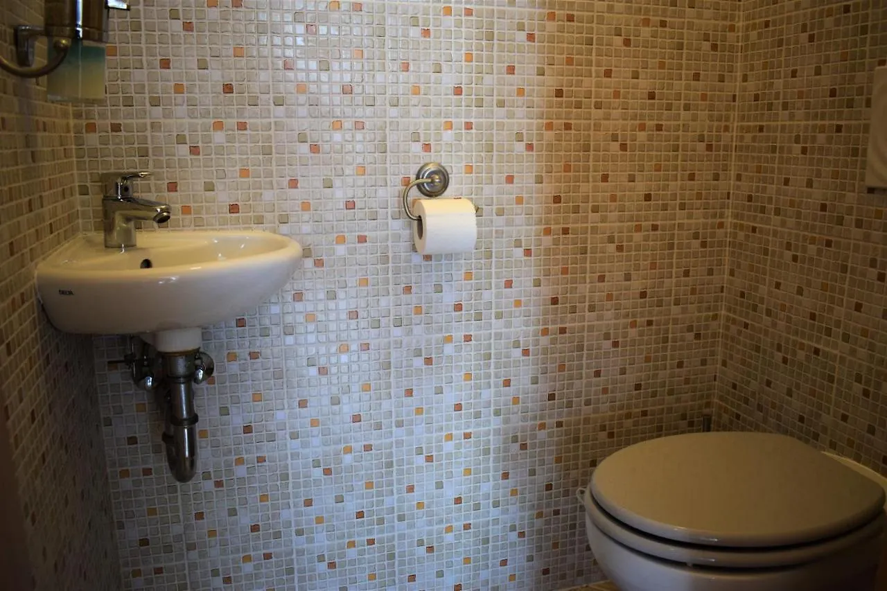 Cosy Apartment In Budapest Downtown With Free Garage Parking